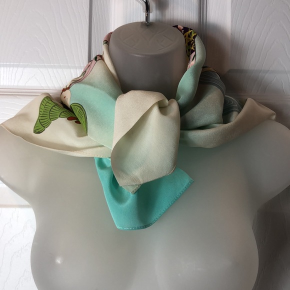 VINTAGE RARE JAPAN GRAPHIC SCARF - Picture 7 of 8